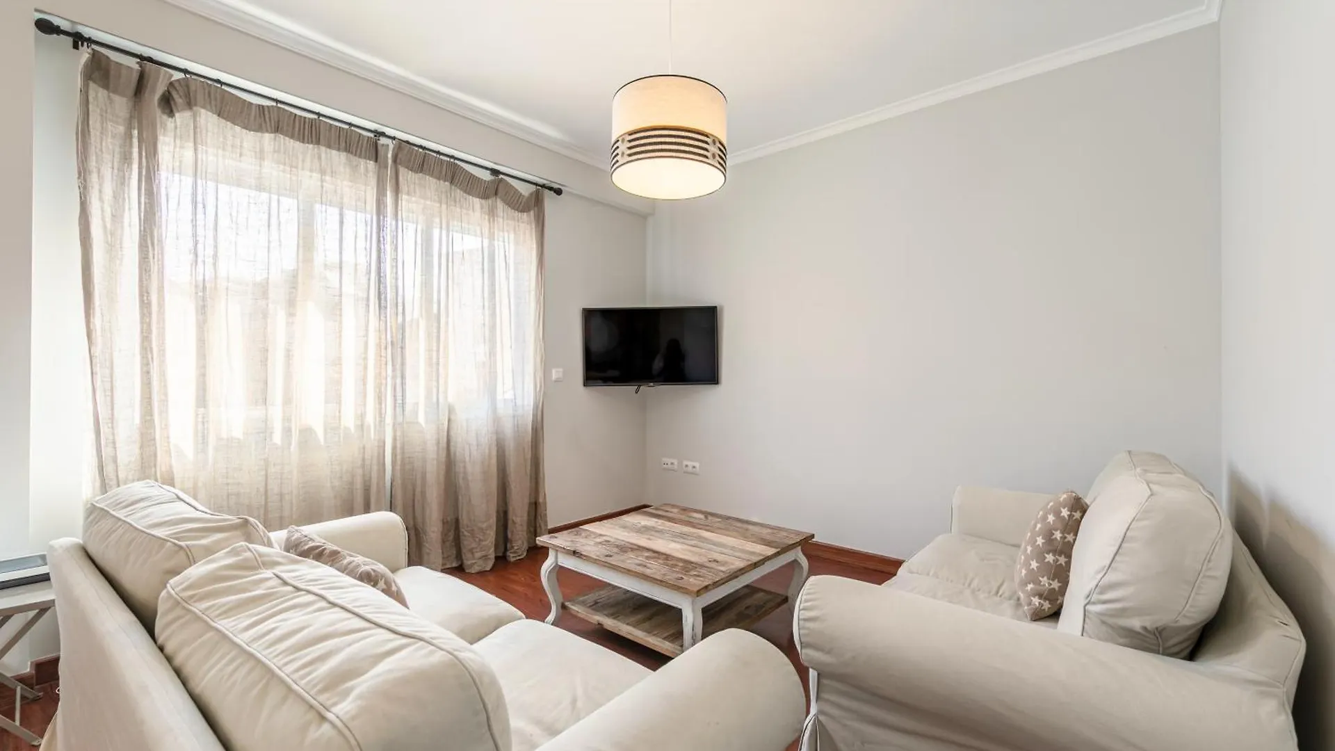 Molviedro, By Homing U Apartment Seville 0*,  Spain