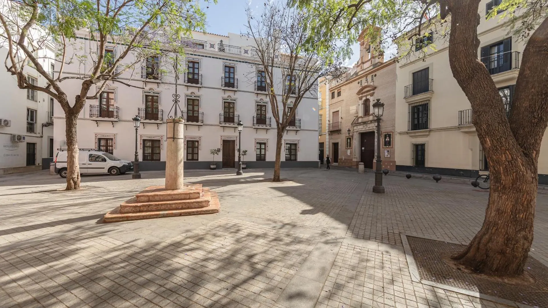 Molviedro, By Homing U Apartment Seville